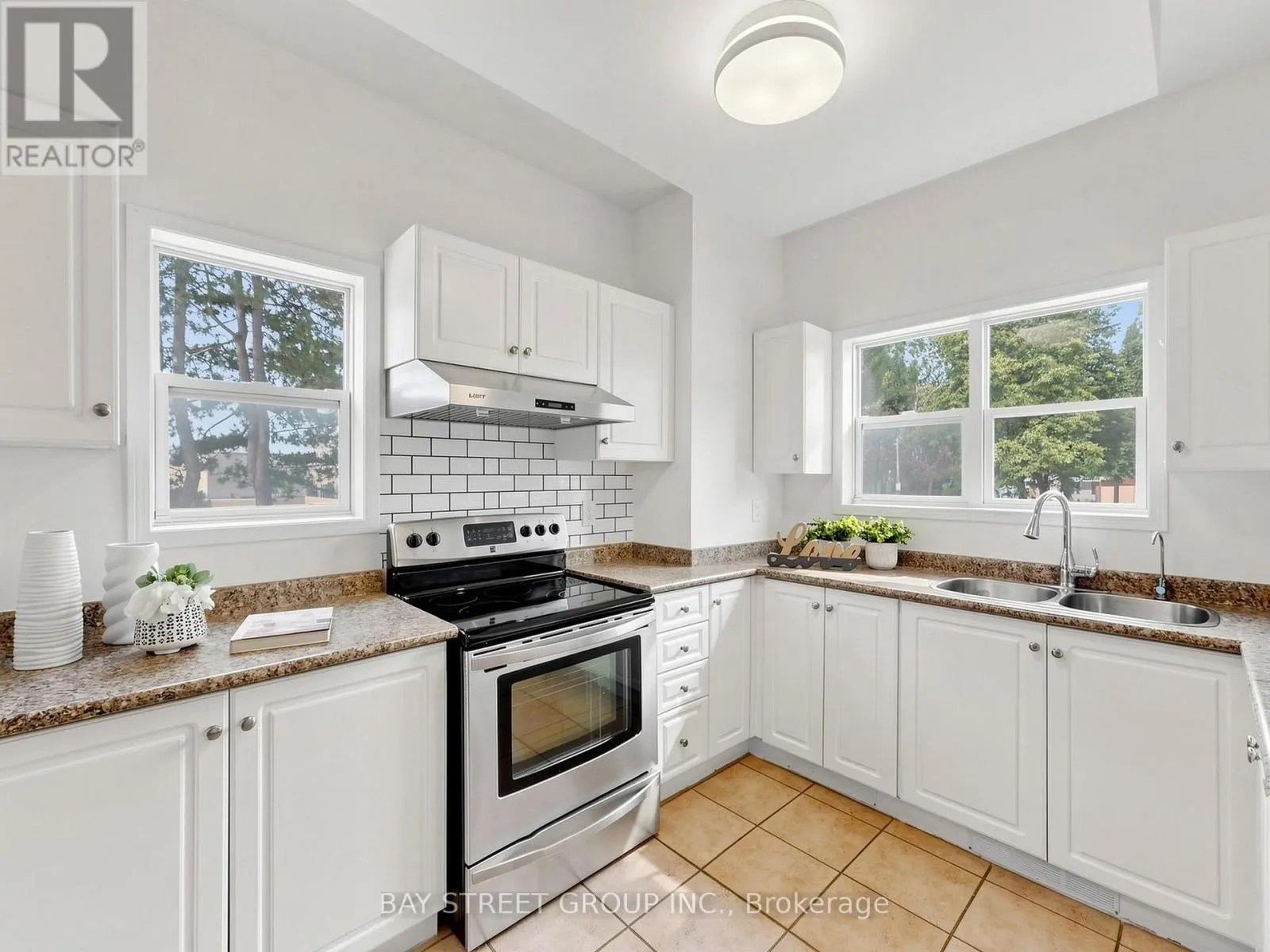 1 MAPLE PARK WAY