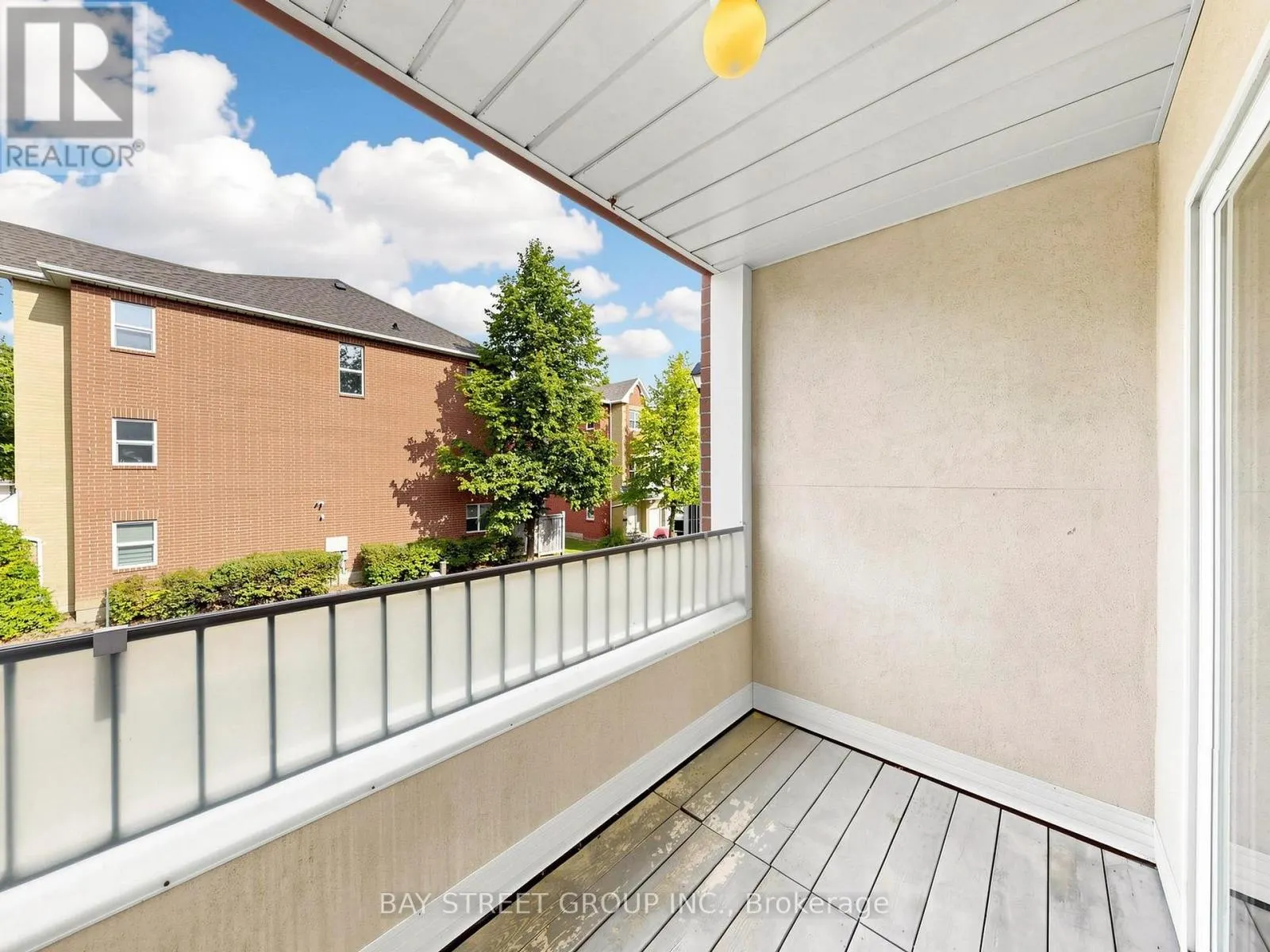 1 MAPLE PARK WAY