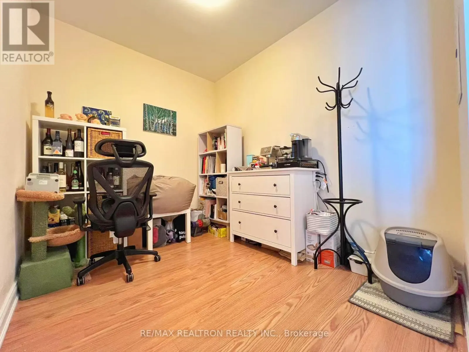 1611 - 9088 YONGE STREET