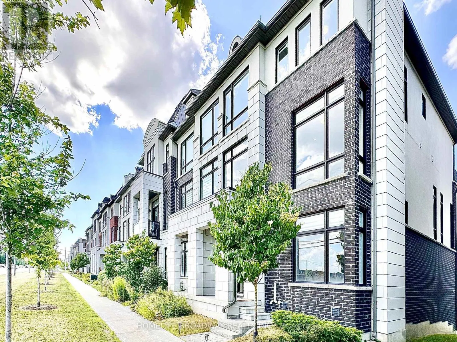 300 KING ROAD