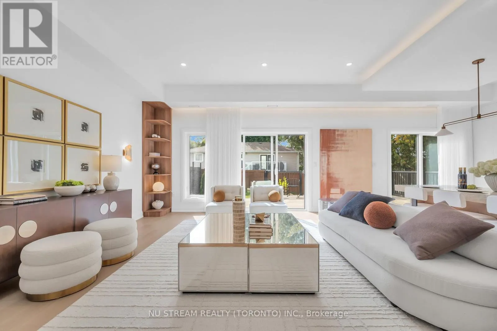 323 WINNIFRED DRIVE