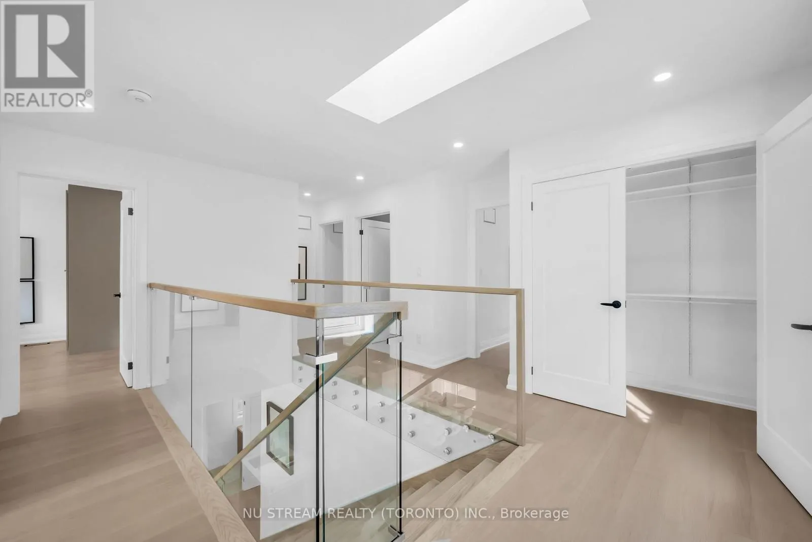 323 WINNIFRED DRIVE