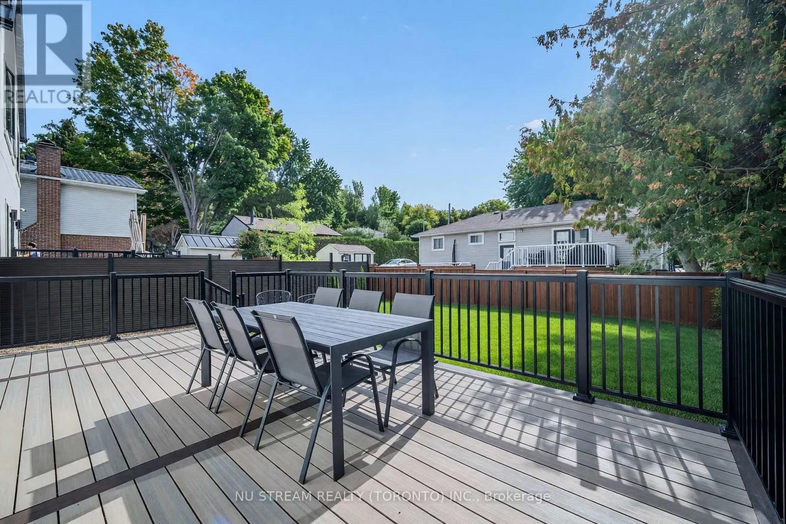323 WINNIFRED DRIVE