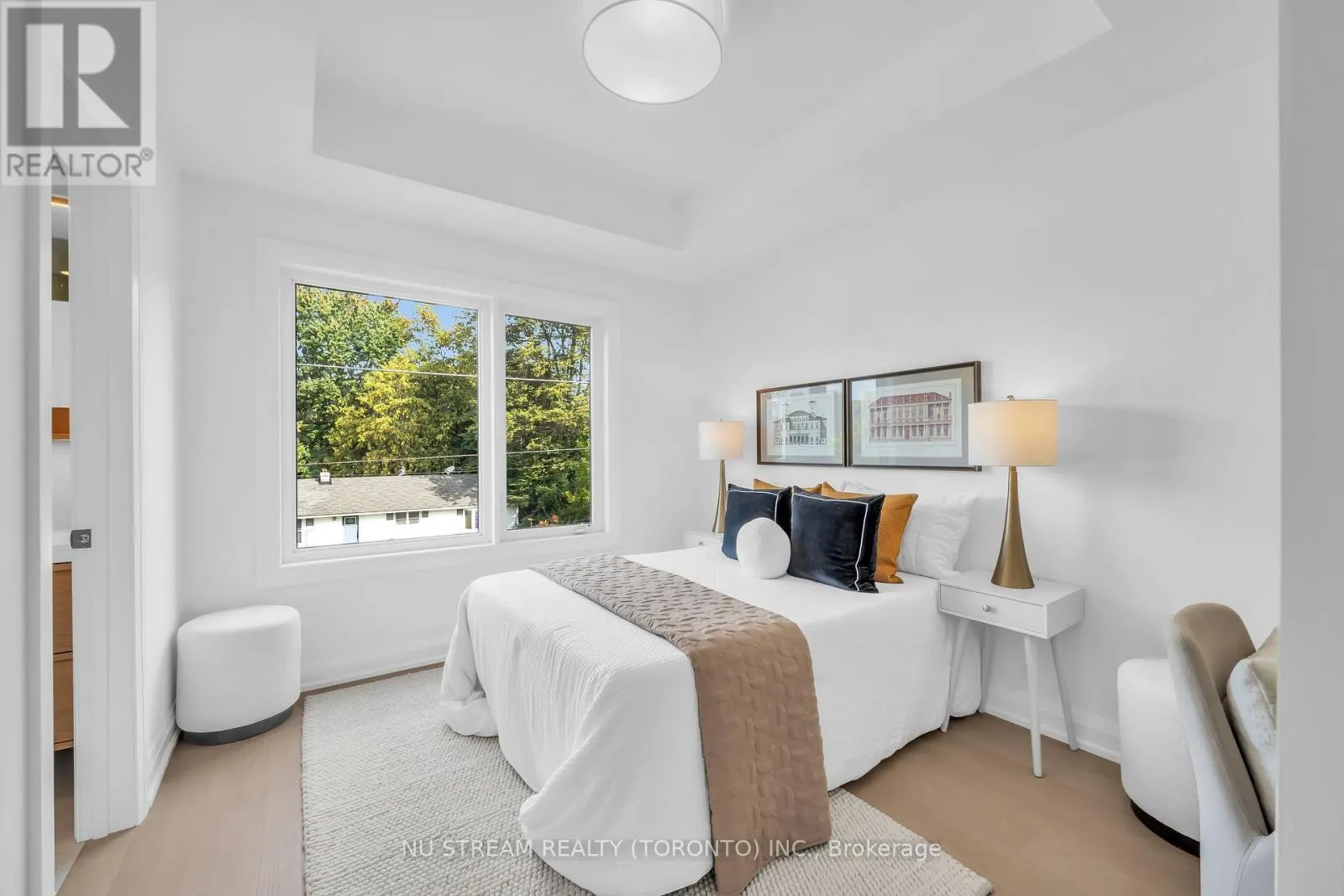 323 WINNIFRED DRIVE