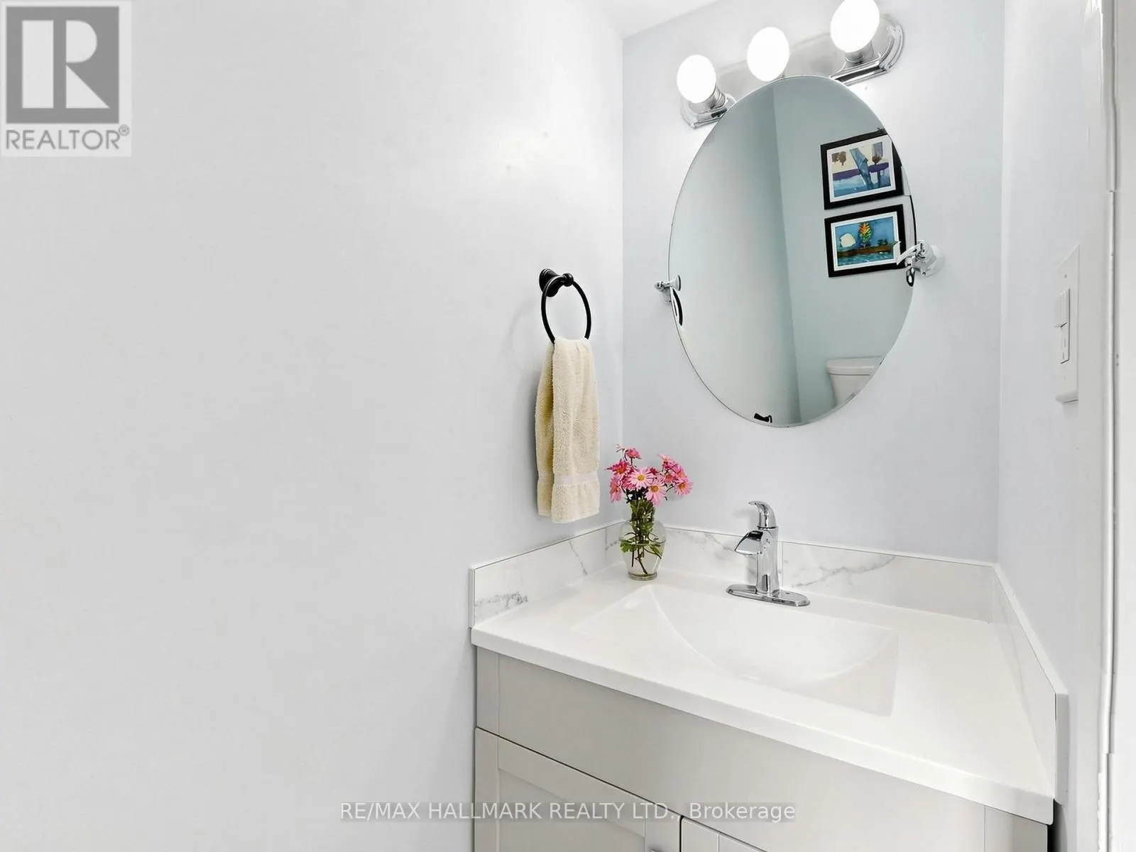 13 - 282 ROYAL ORCHARD BOULEVARD