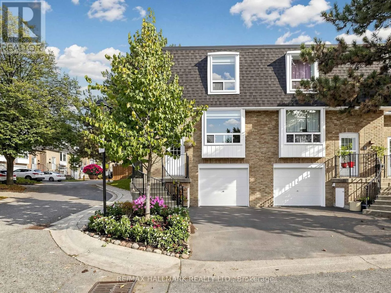 13 - 282 ROYAL ORCHARD BOULEVARD
