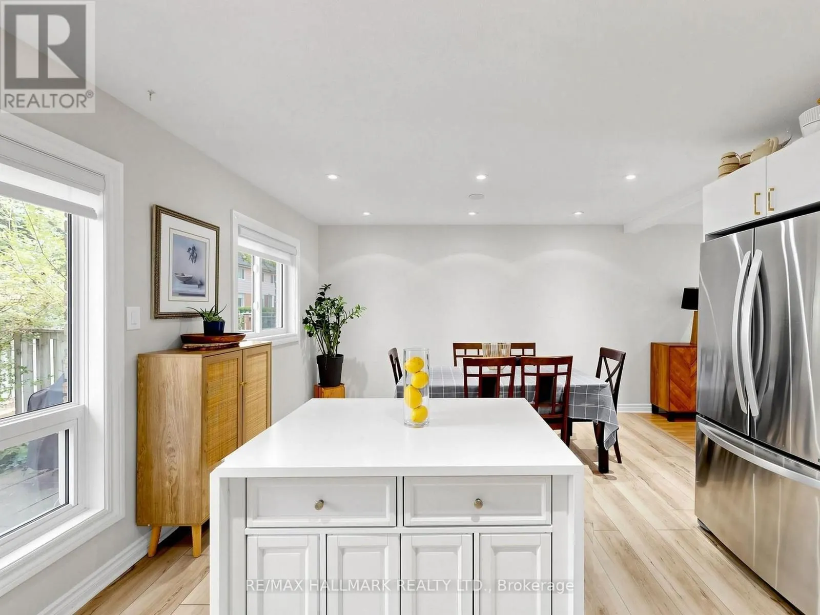 13 - 282 ROYAL ORCHARD BOULEVARD