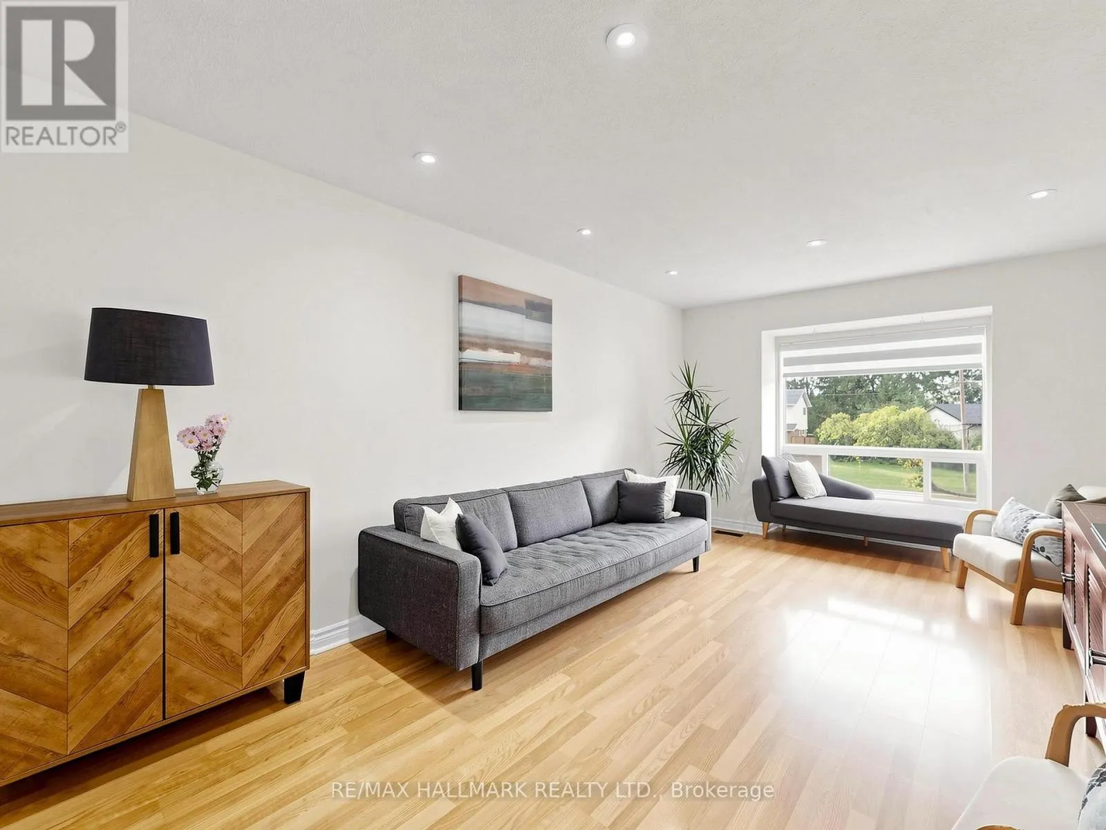 13 - 282 ROYAL ORCHARD BOULEVARD