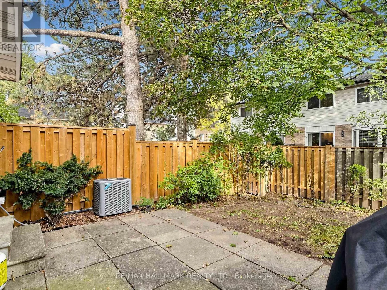 13 - 282 ROYAL ORCHARD BOULEVARD