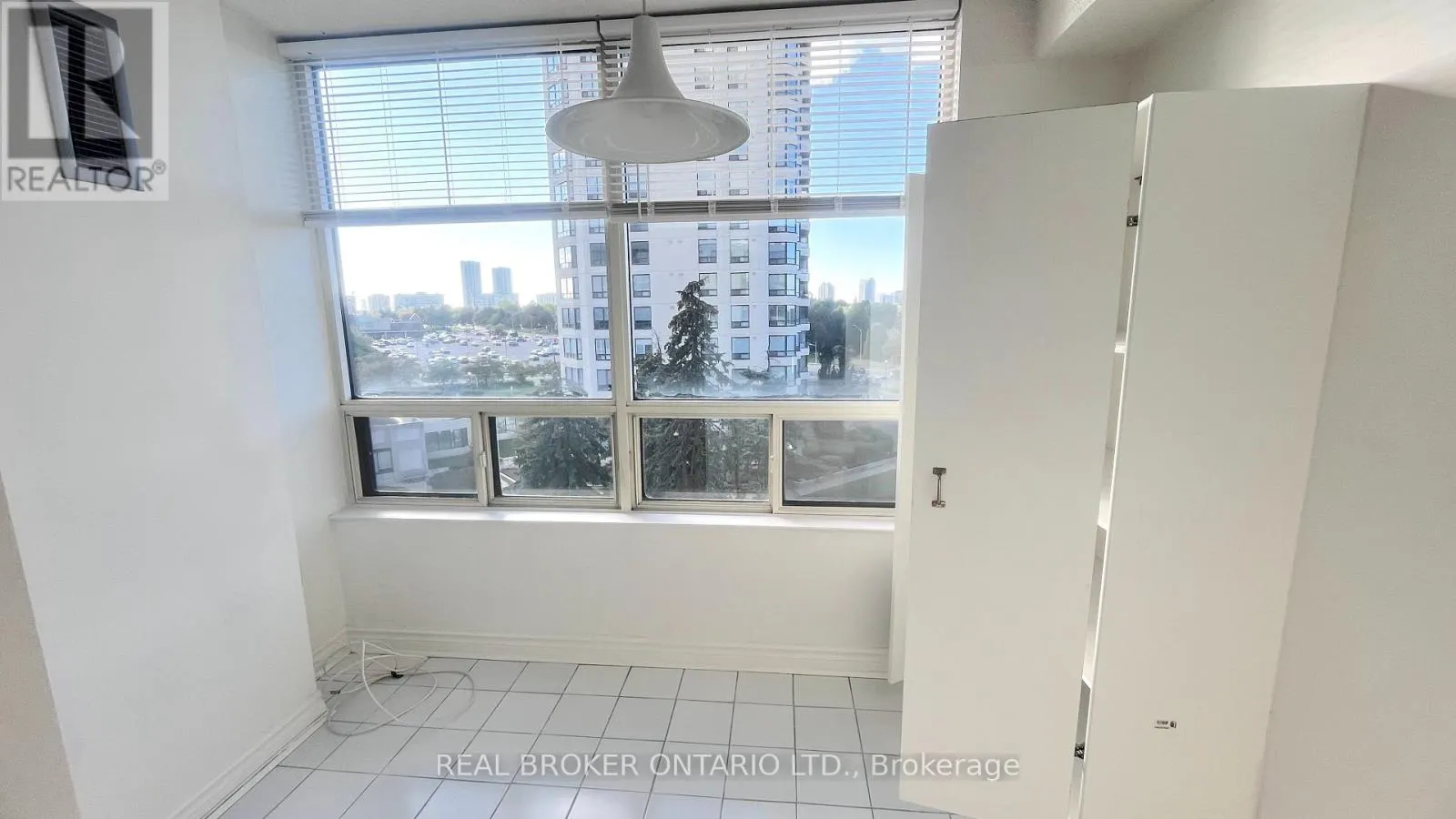 509 - 333 CLARK AVENUE W