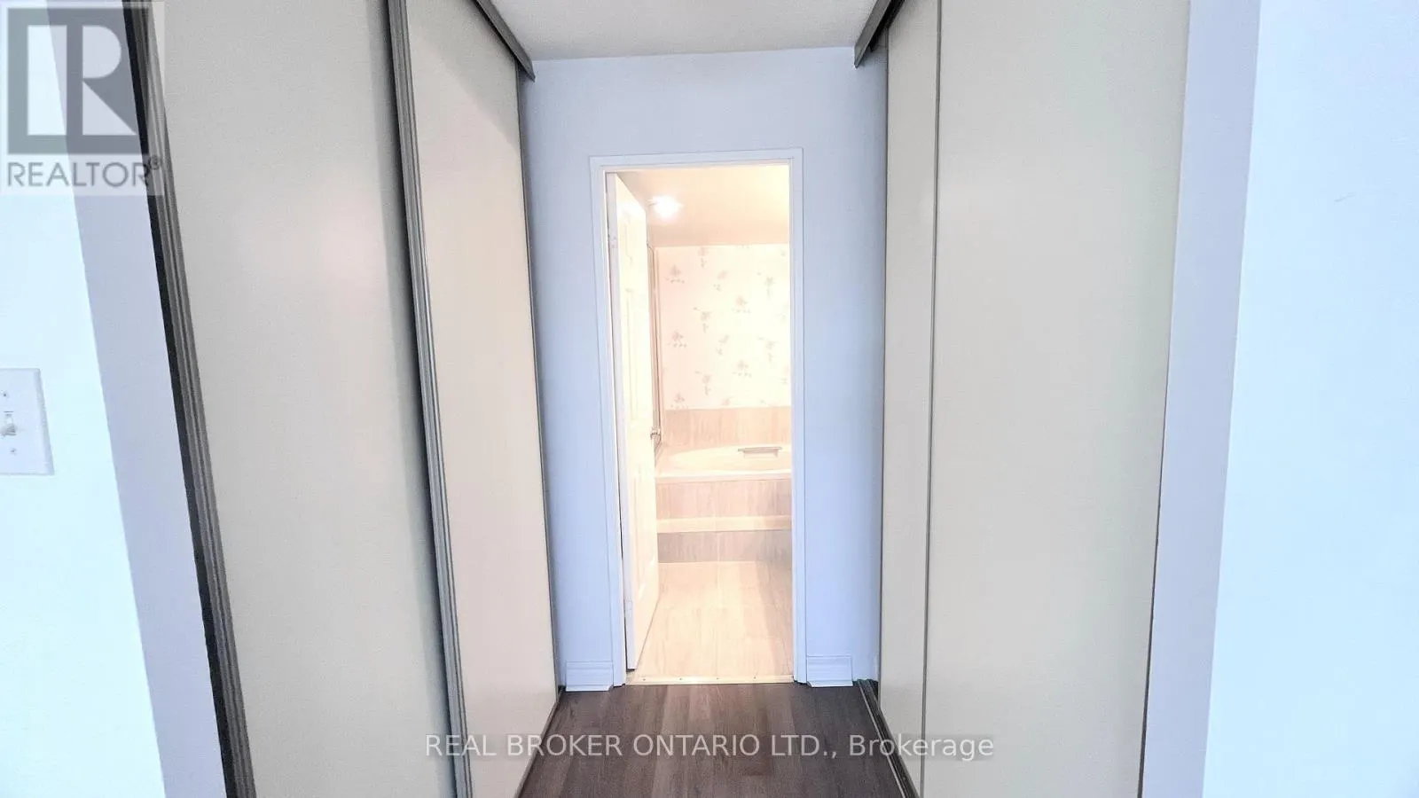 509 - 333 CLARK AVENUE W
