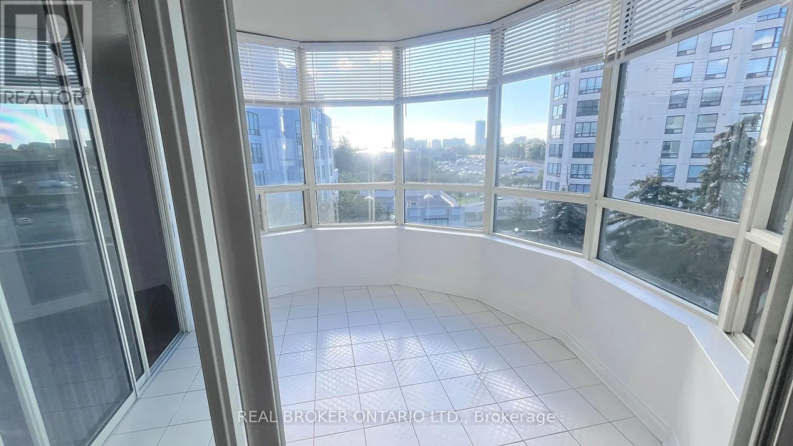 509 - 333 CLARK AVENUE W