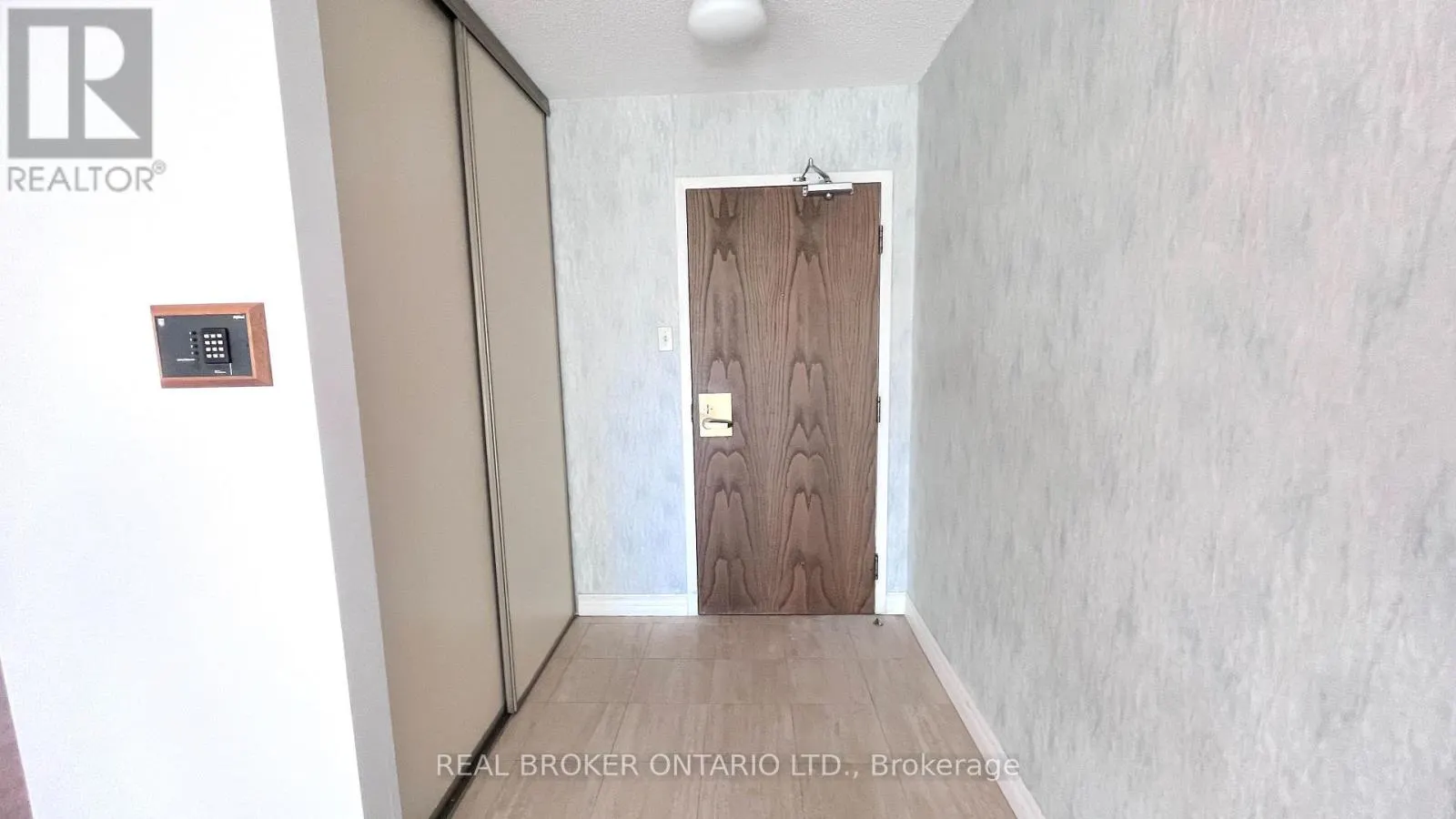 509 - 333 CLARK AVENUE W