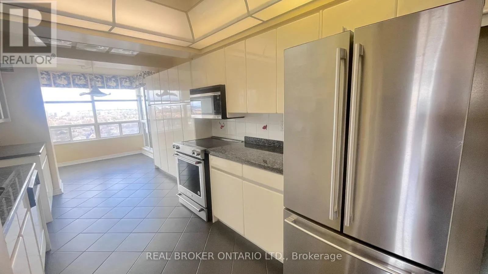 1403 - 343 CLARK AVENUE W