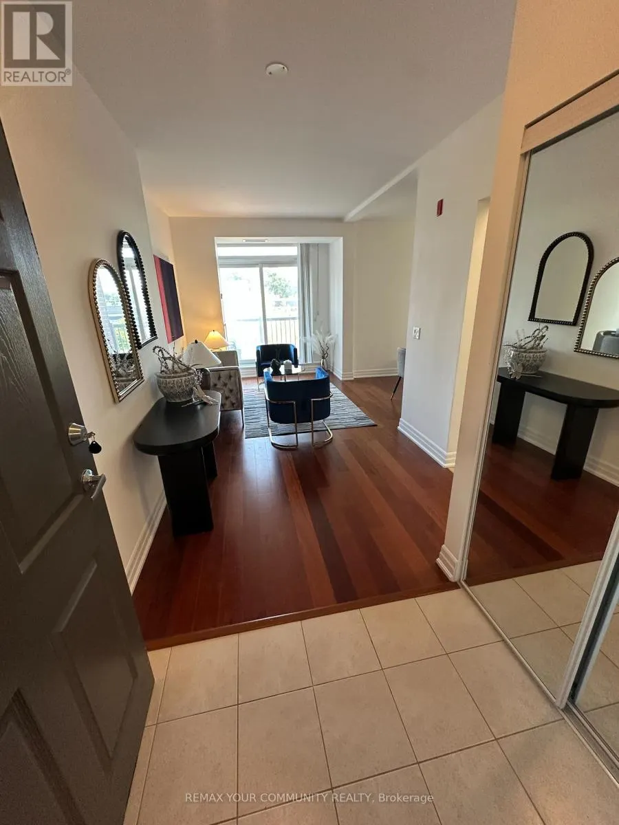 205 - 15450 YONGE STREET