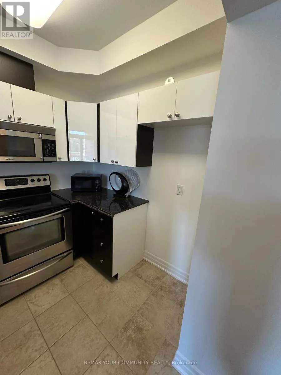 205 - 15450 YONGE STREET