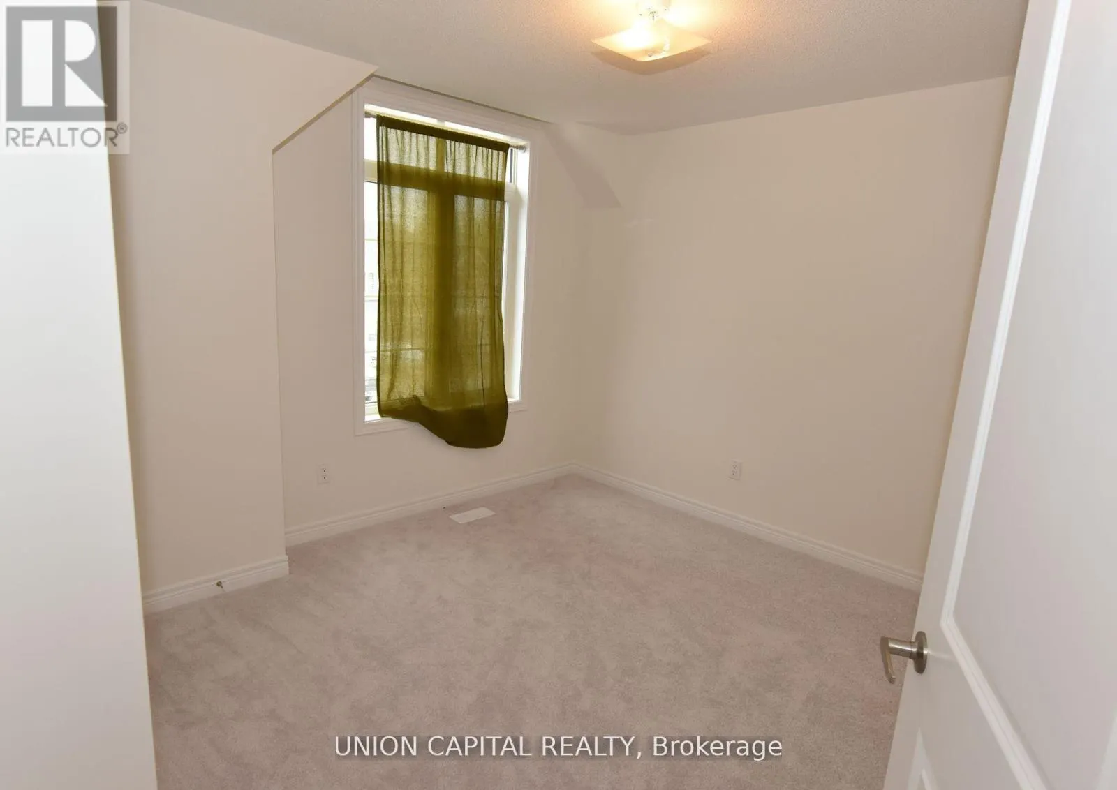 1378 DAVIS LOOP N
