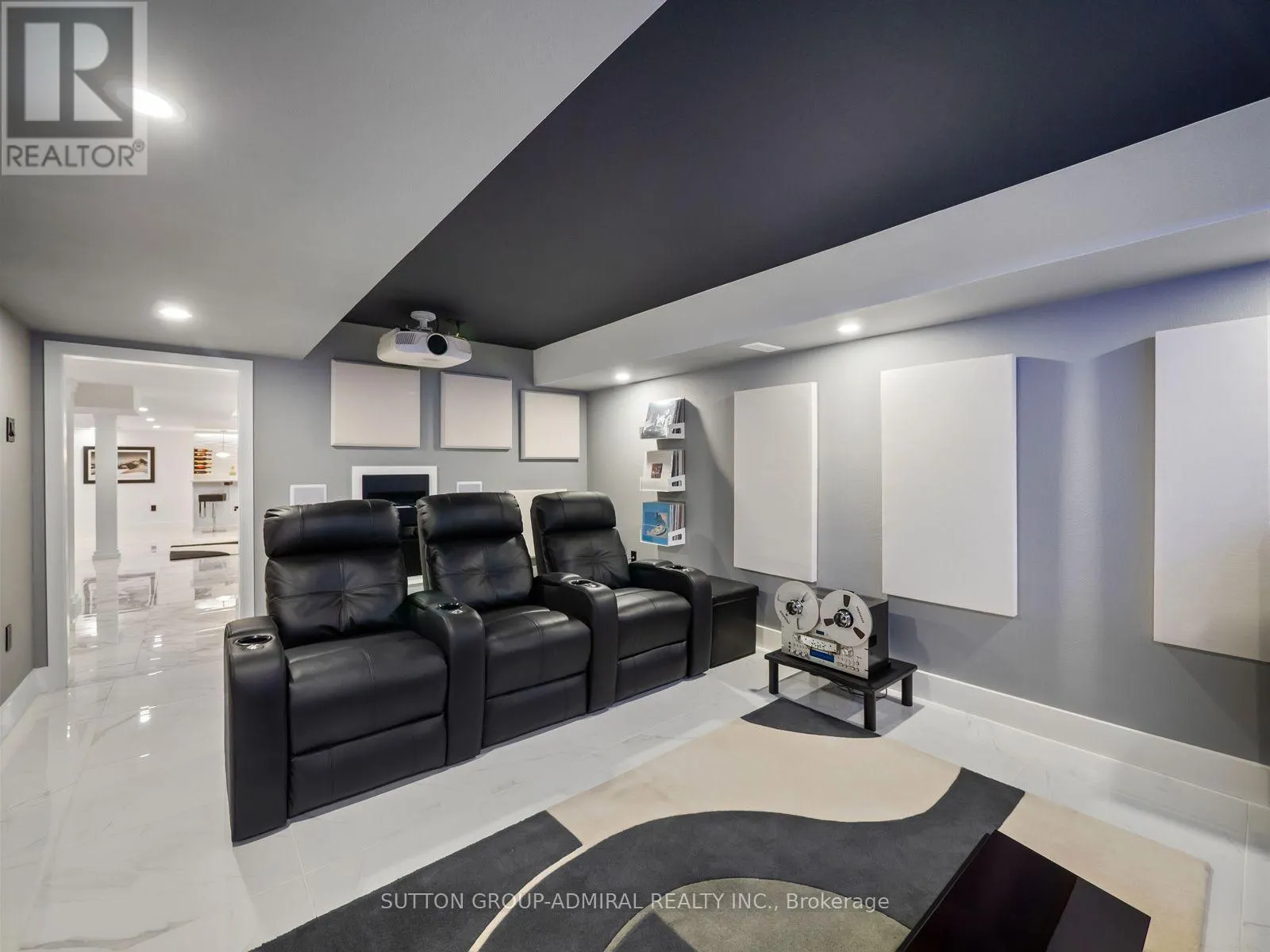 187 JOHN DAVIS GATE