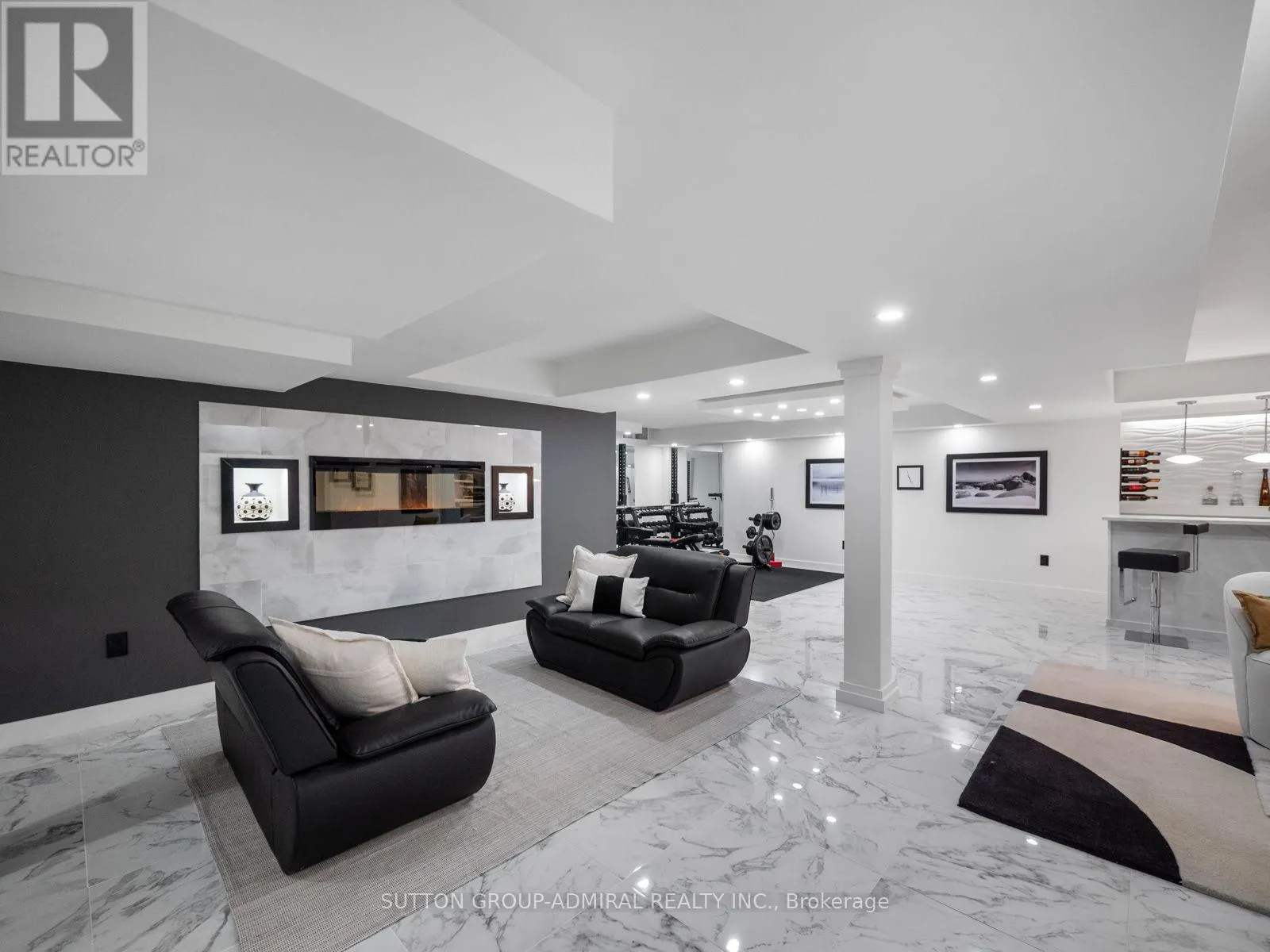 187 JOHN DAVIS GATE