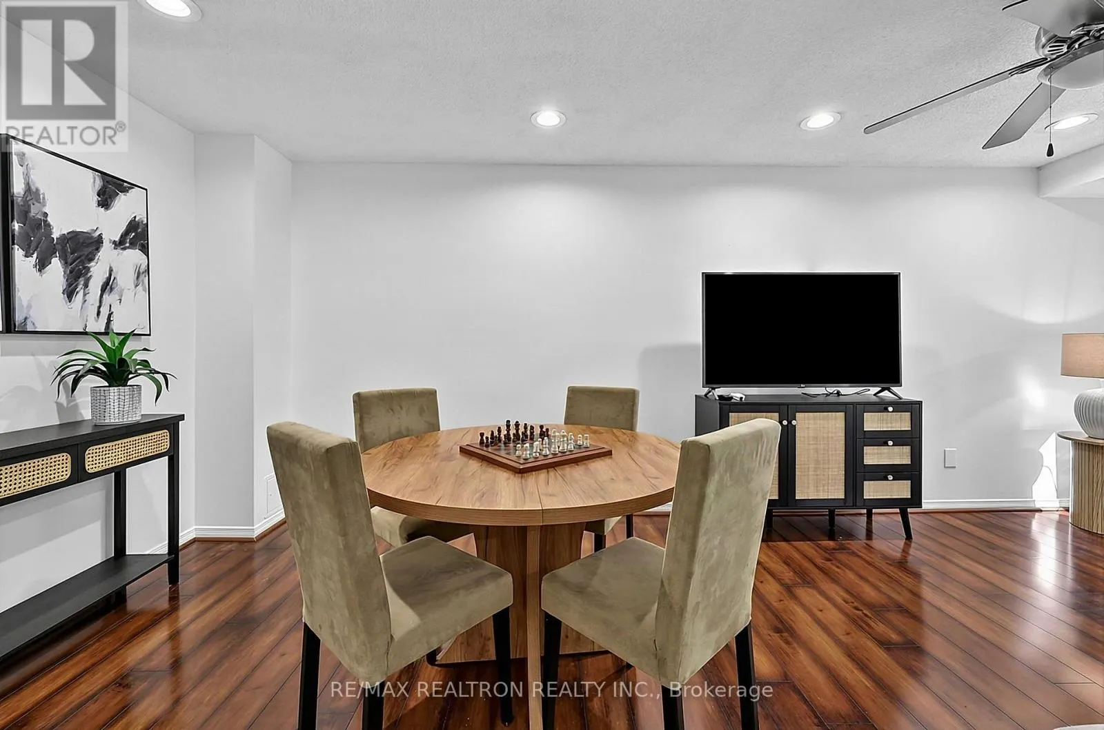 137 RIVERVIEW ROAD