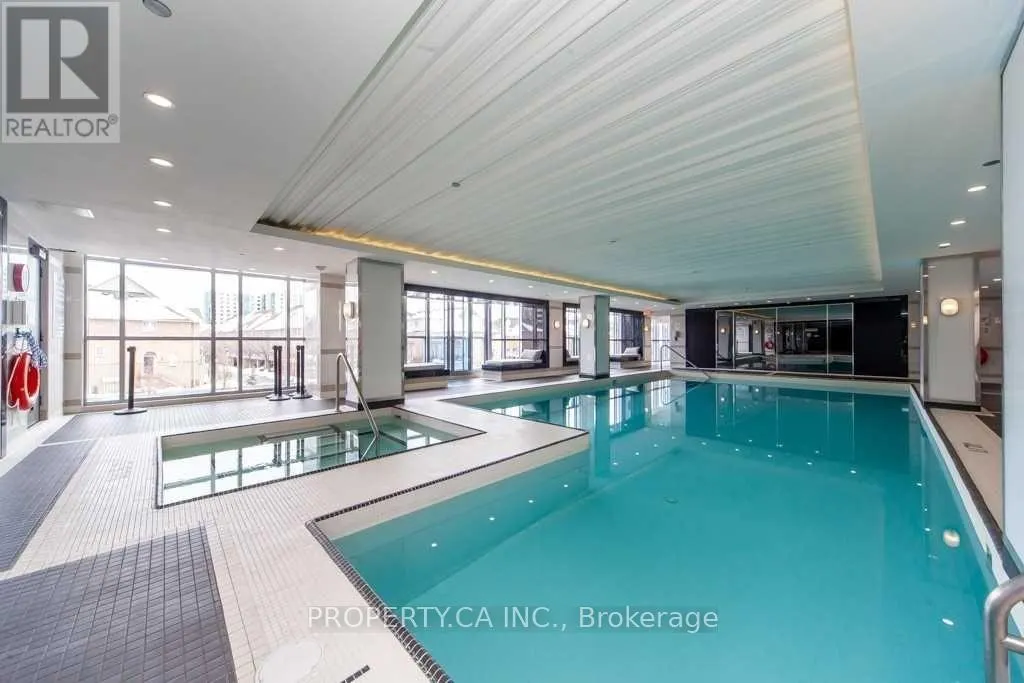 906 - 9471 YONGE STREET