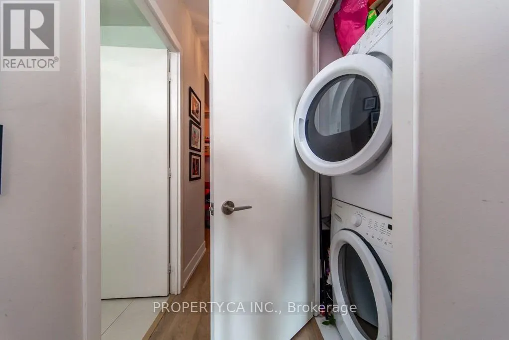 906 - 9471 YONGE STREET