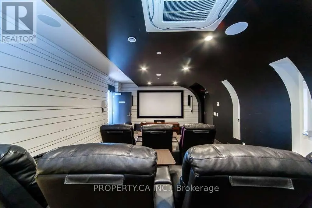 906 - 9471 YONGE STREET