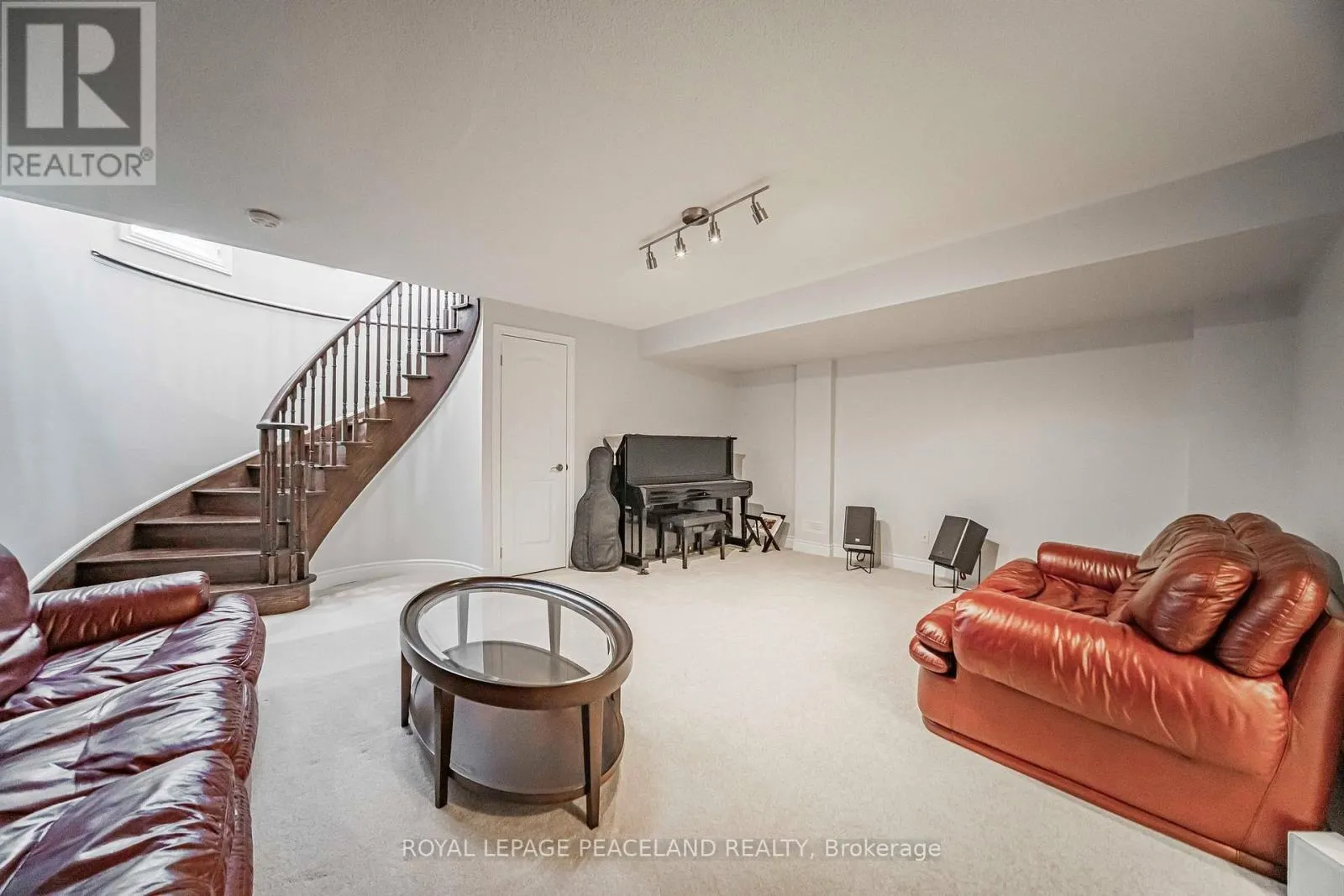 129 LACEWOOD DRIVE