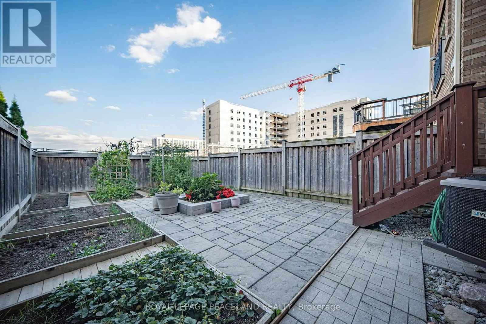129 LACEWOOD DRIVE