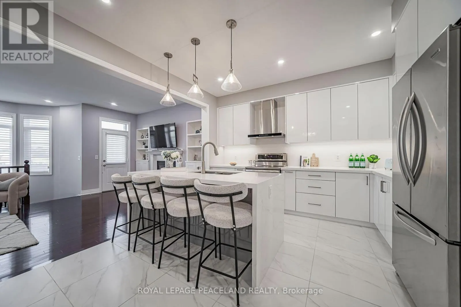 129 LACEWOOD DRIVE