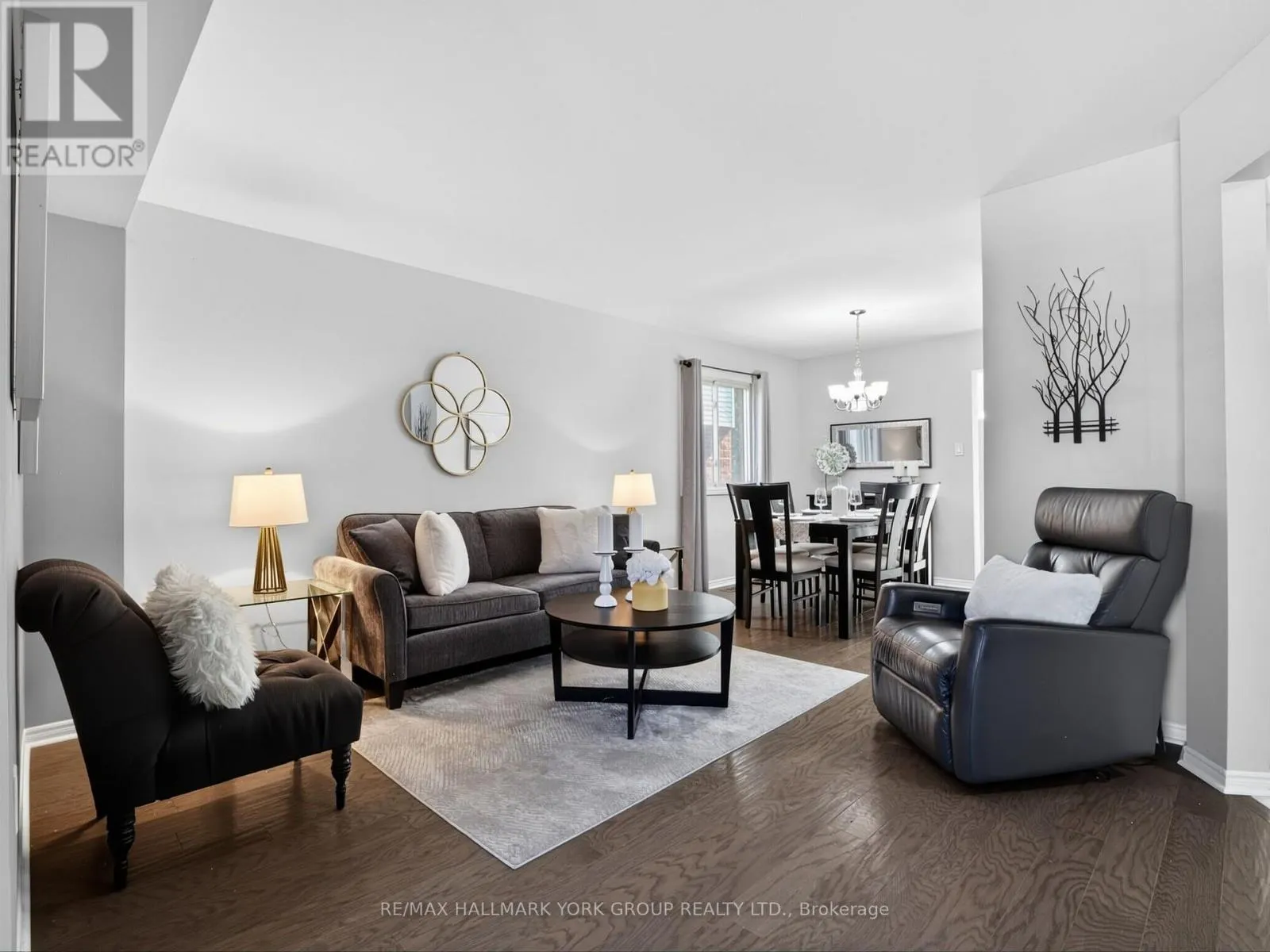 32 - 315 WILKES COURT