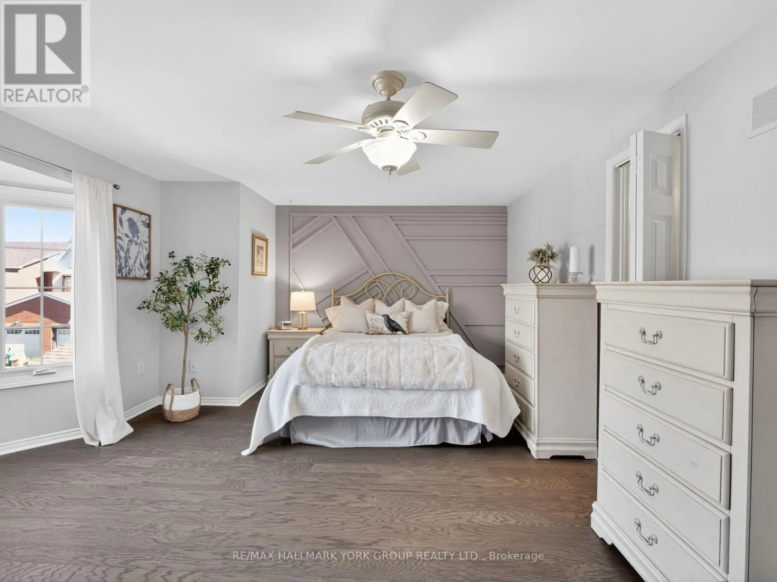 32 - 315 WILKES COURT
