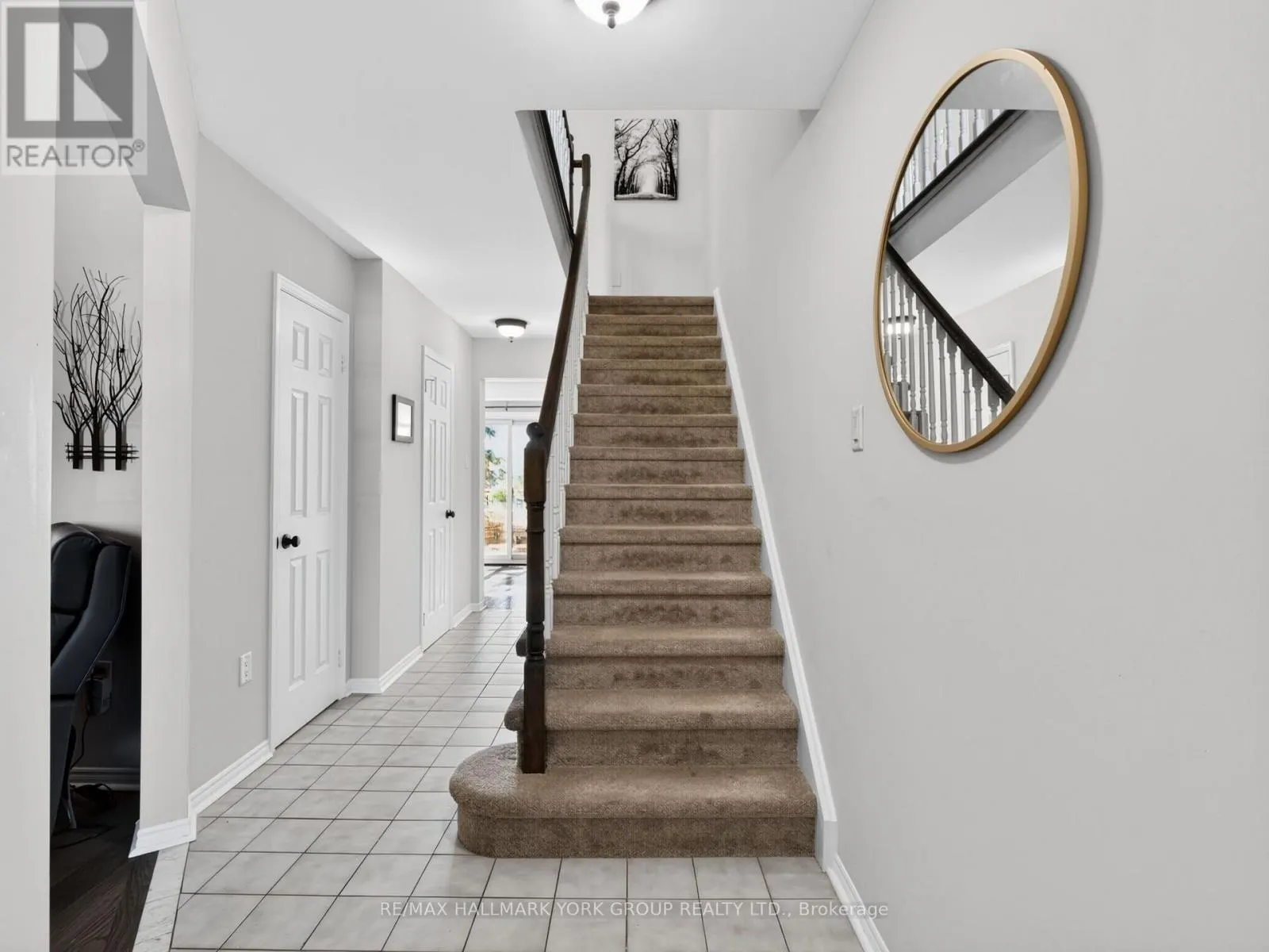 32 - 315 WILKES COURT