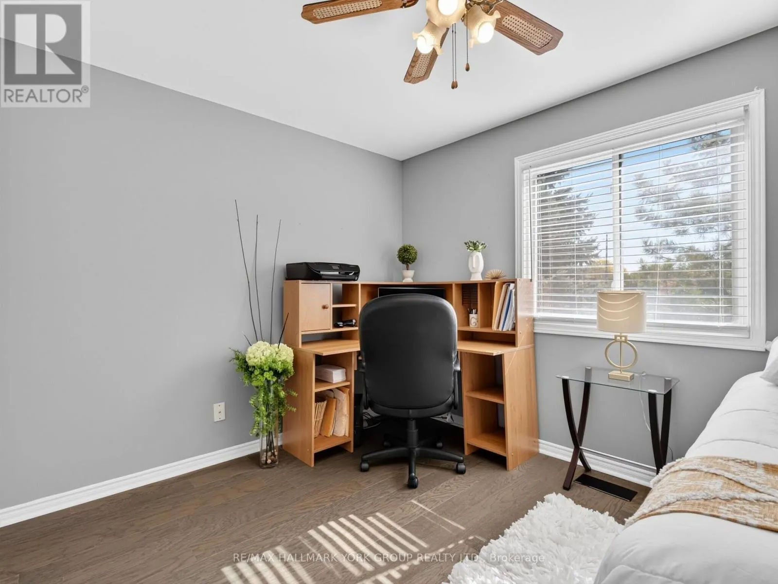 32 - 315 WILKES COURT