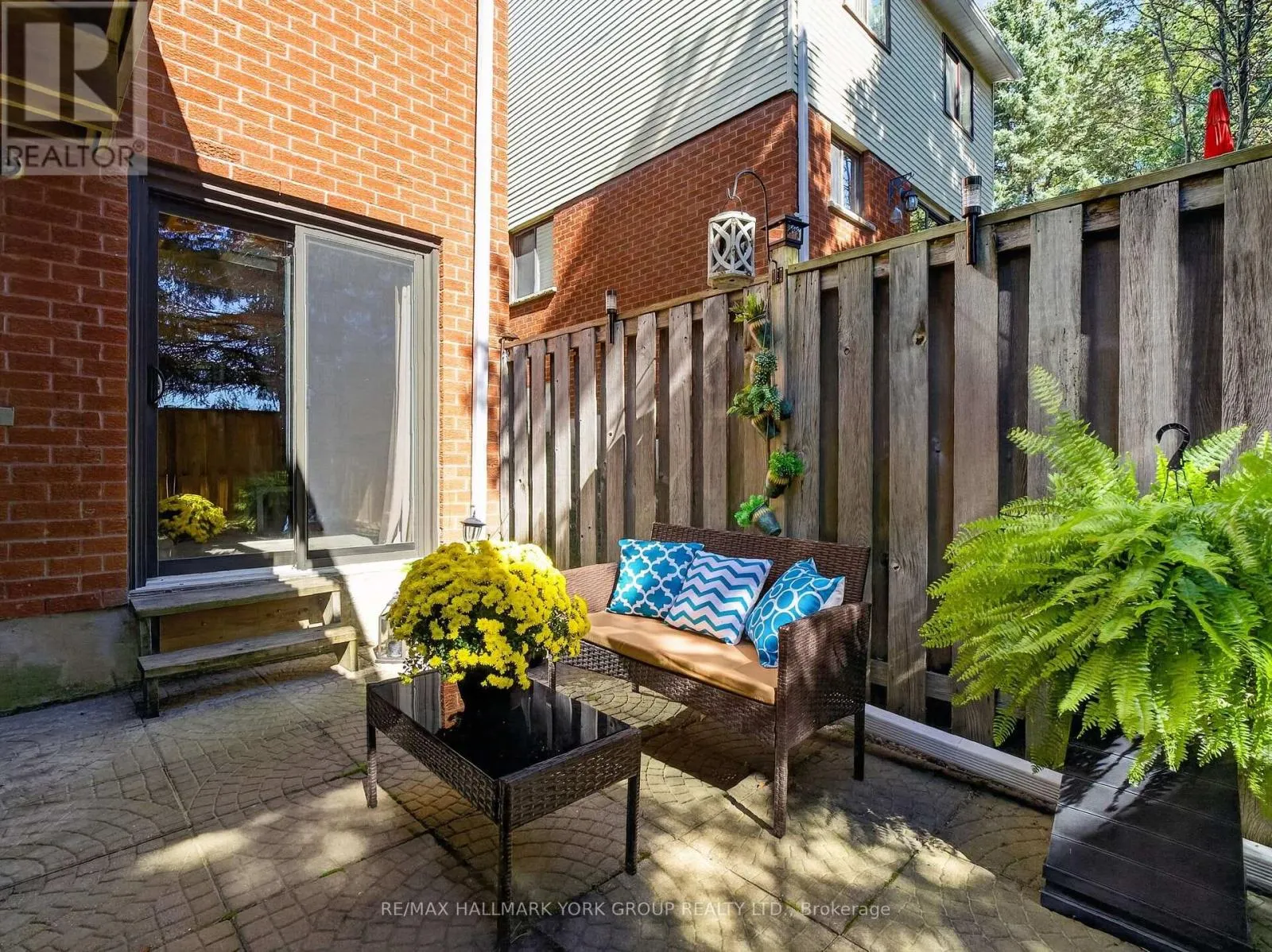 32 - 315 WILKES COURT