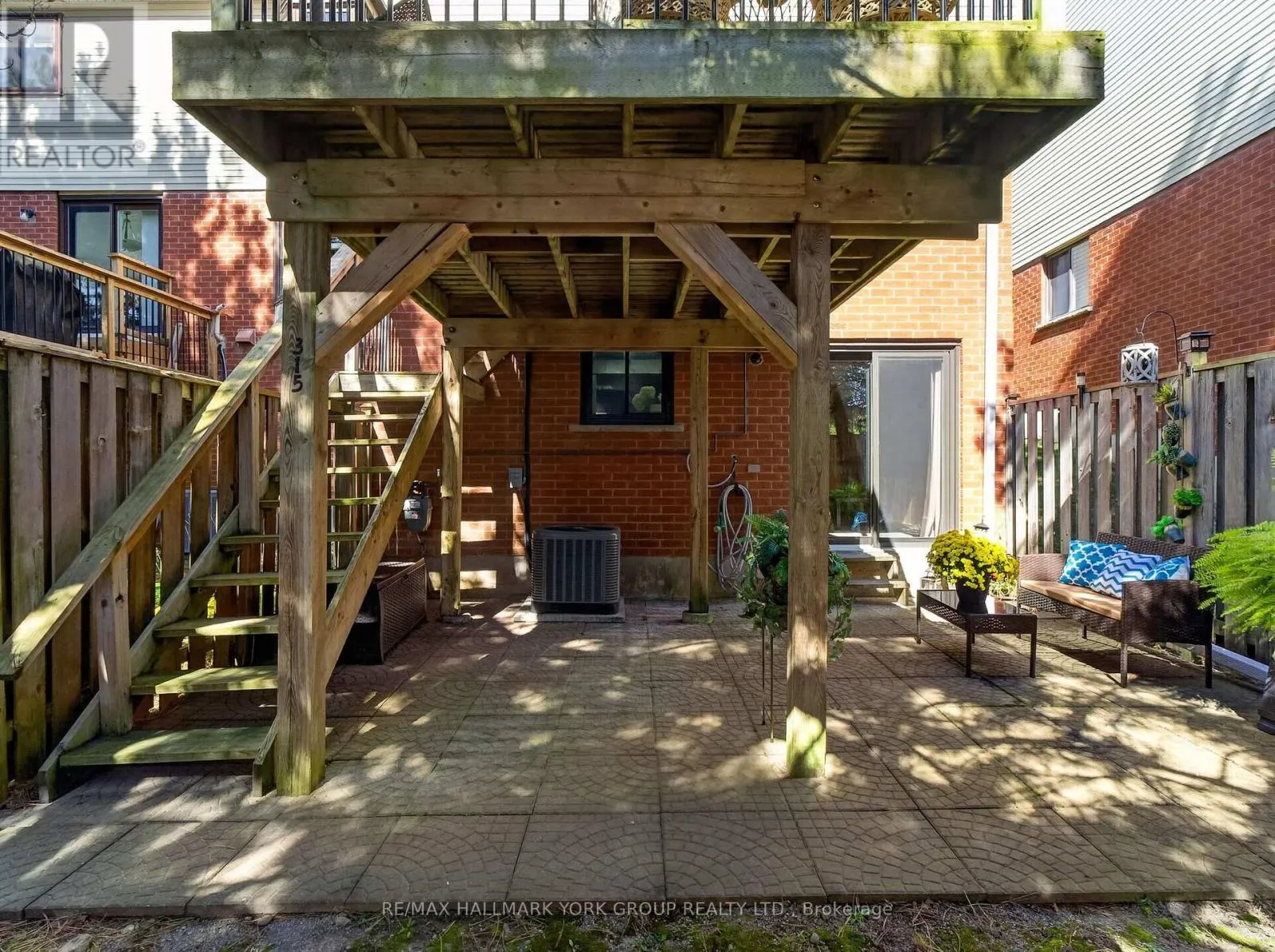 32 - 315 WILKES COURT