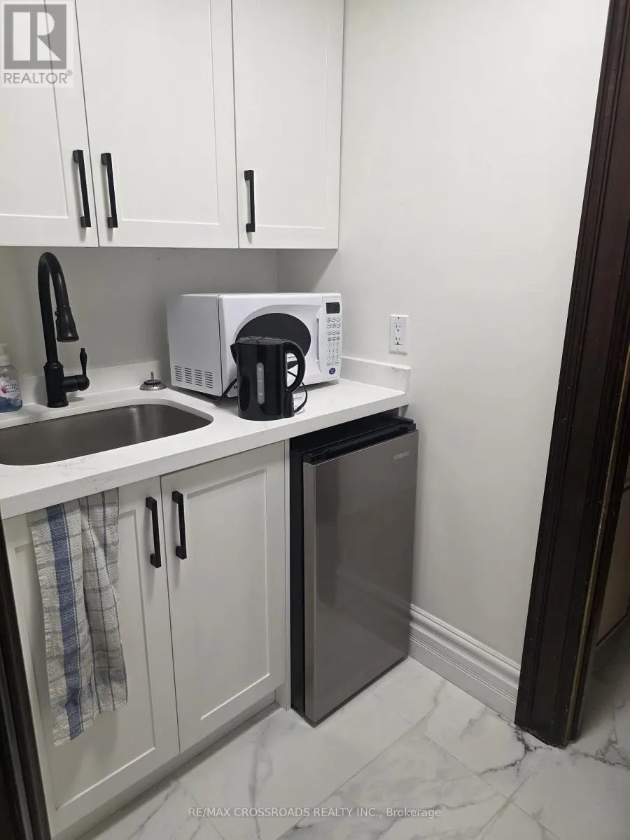 5 - 15221 YONGE STREET