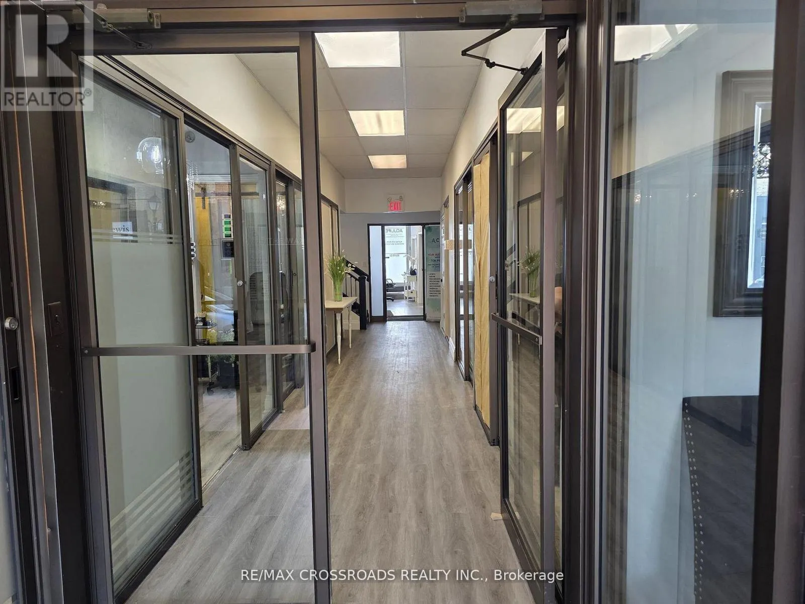 5 - 15221 YONGE STREET