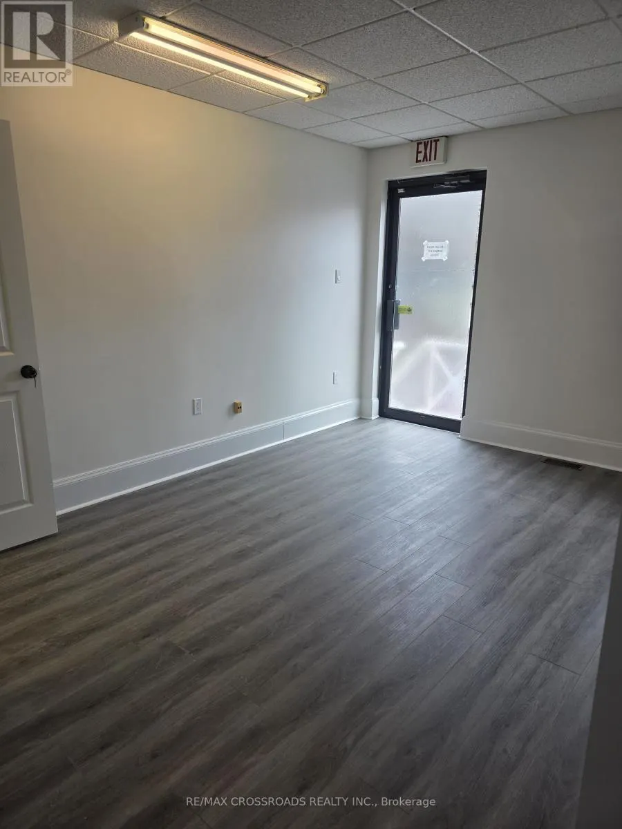 5 - 15221 YONGE STREET