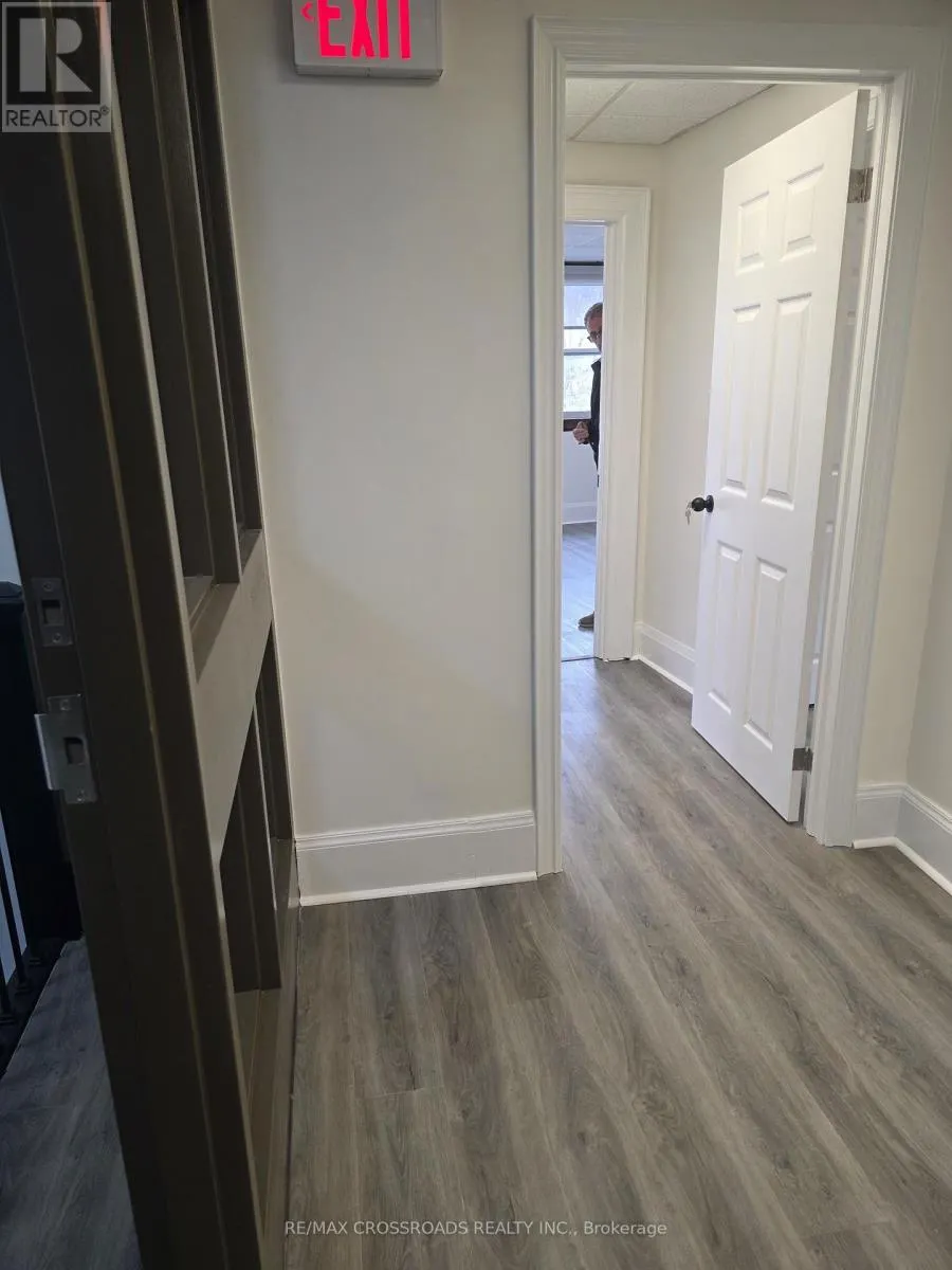 5 - 15221 YONGE STREET