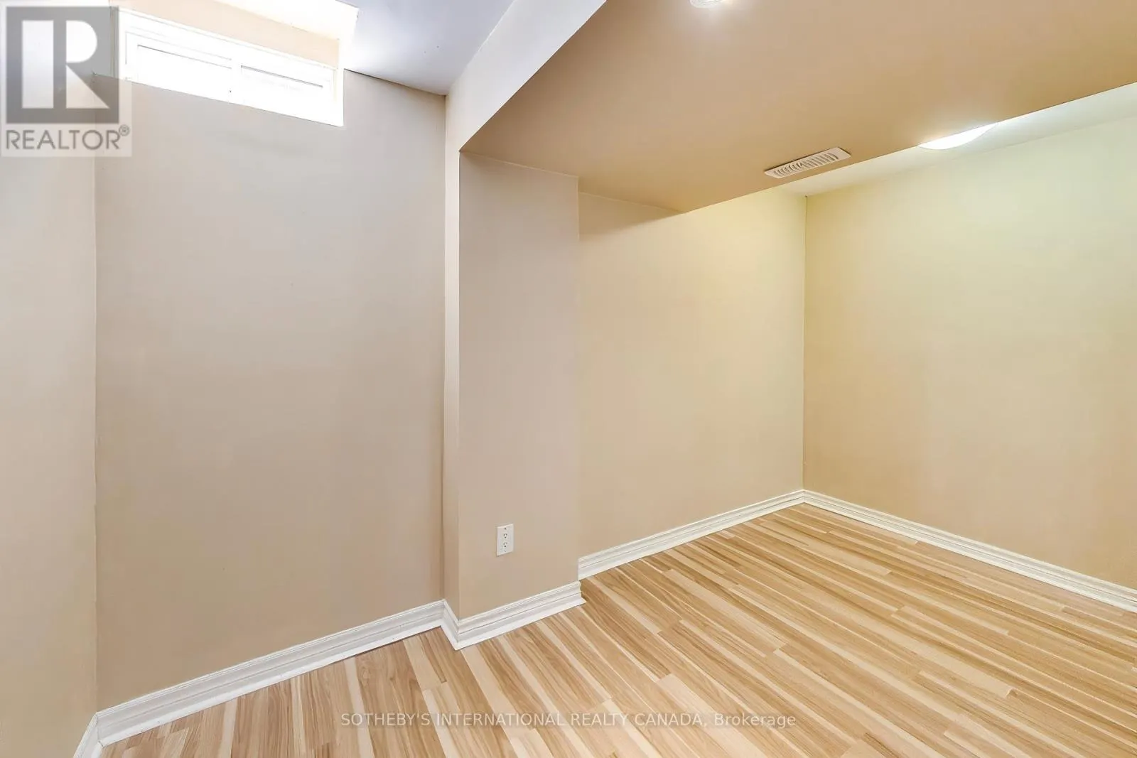 2 FRANK DAVIS STREET