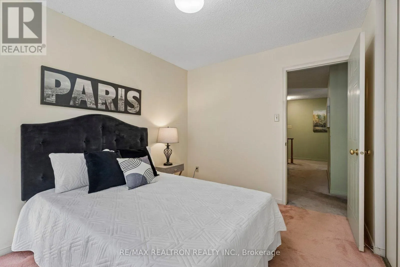 87 PEEVERS CRESCENT