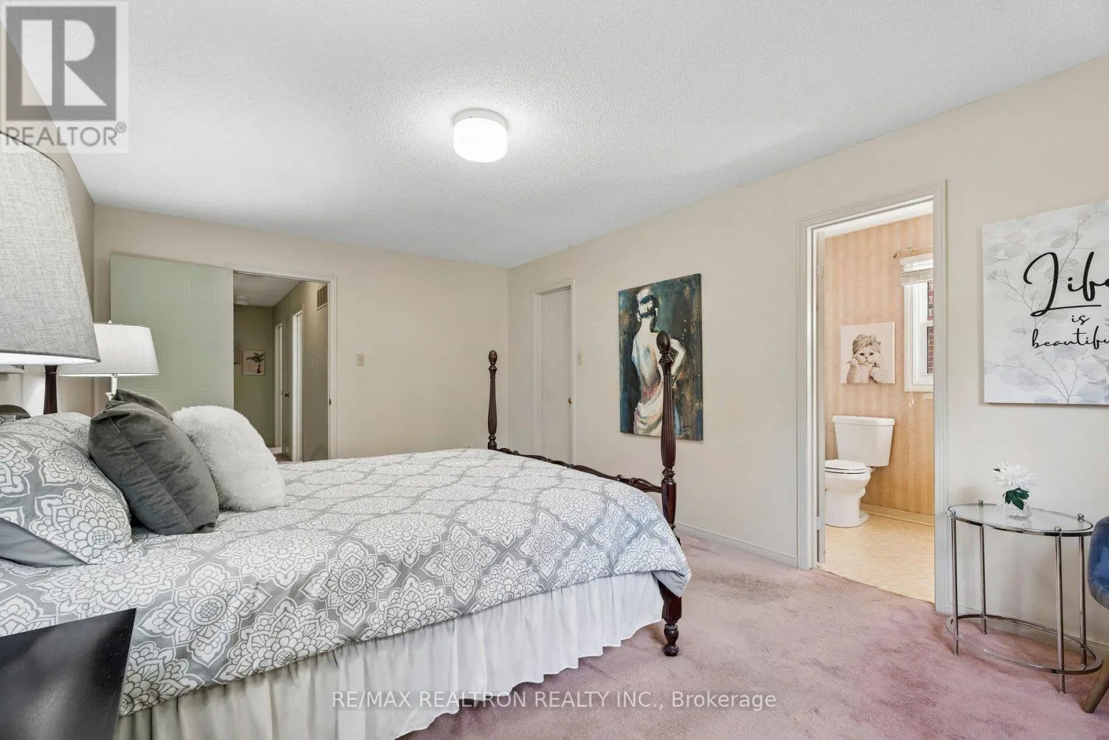 87 PEEVERS CRESCENT