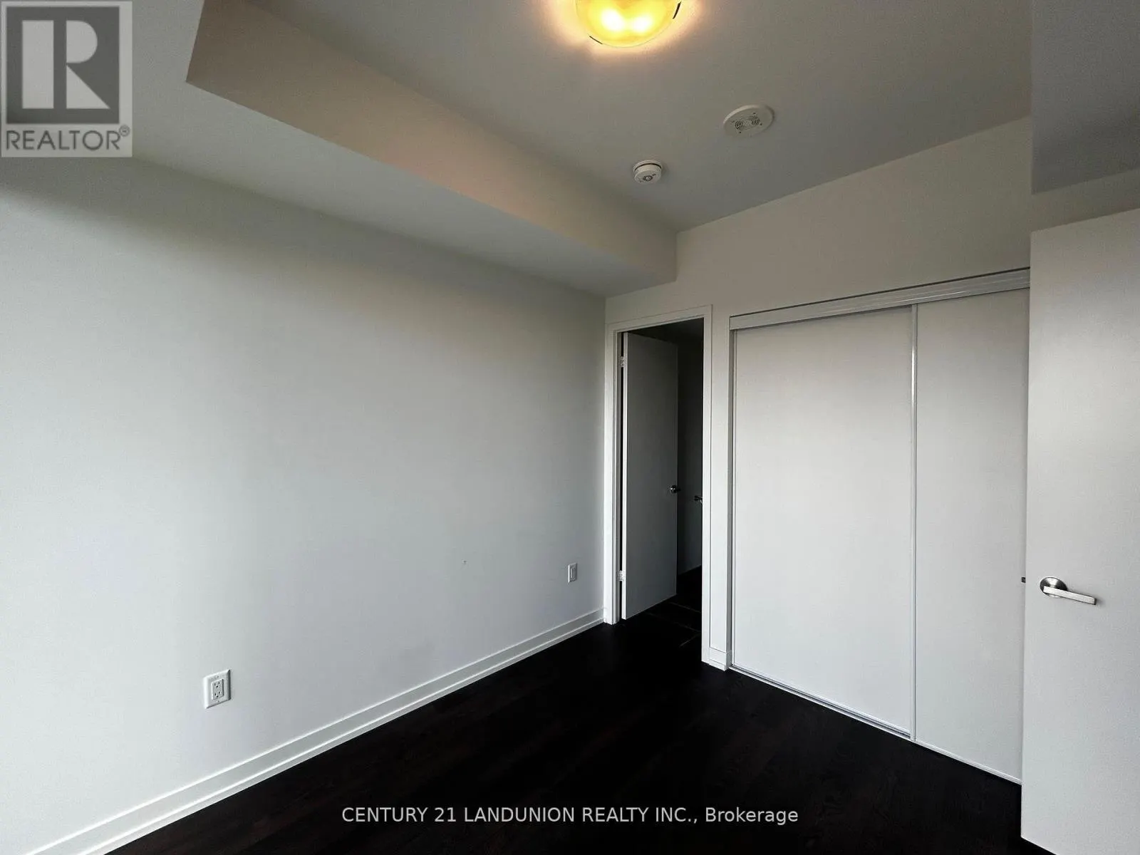 501W - 3 ROSEWATER STREET