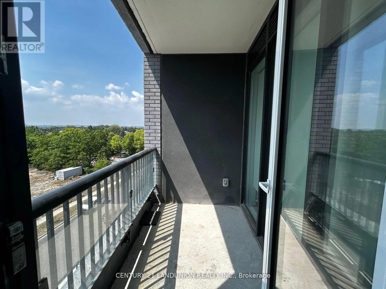 501W - 3 ROSEWATER STREET