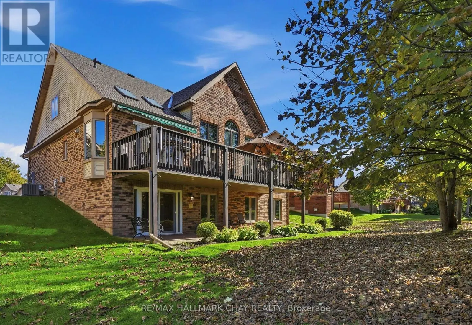 9 LA COSTA COURT
