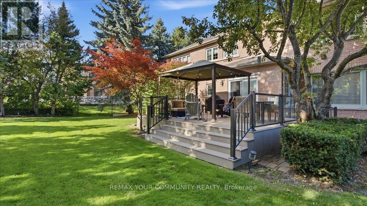 250 ROSELAWN DRIVE