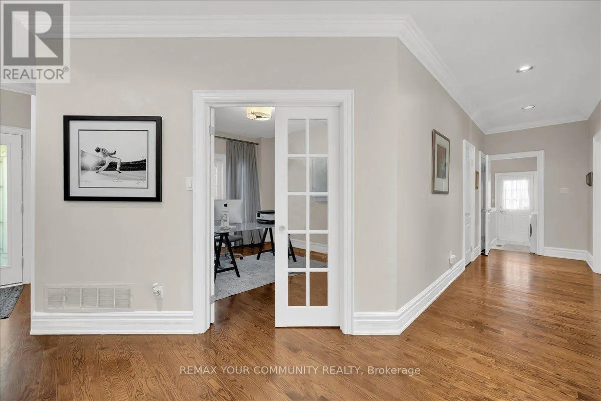 250 ROSELAWN DRIVE
