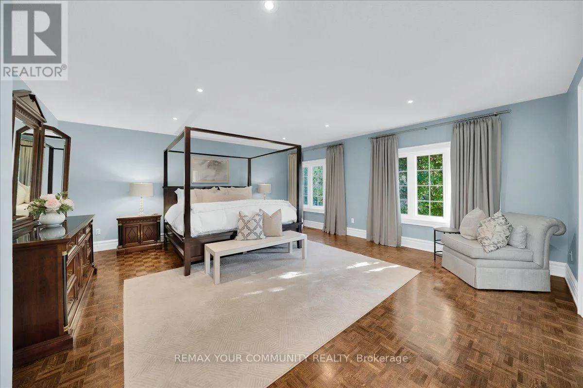 250 ROSELAWN DRIVE