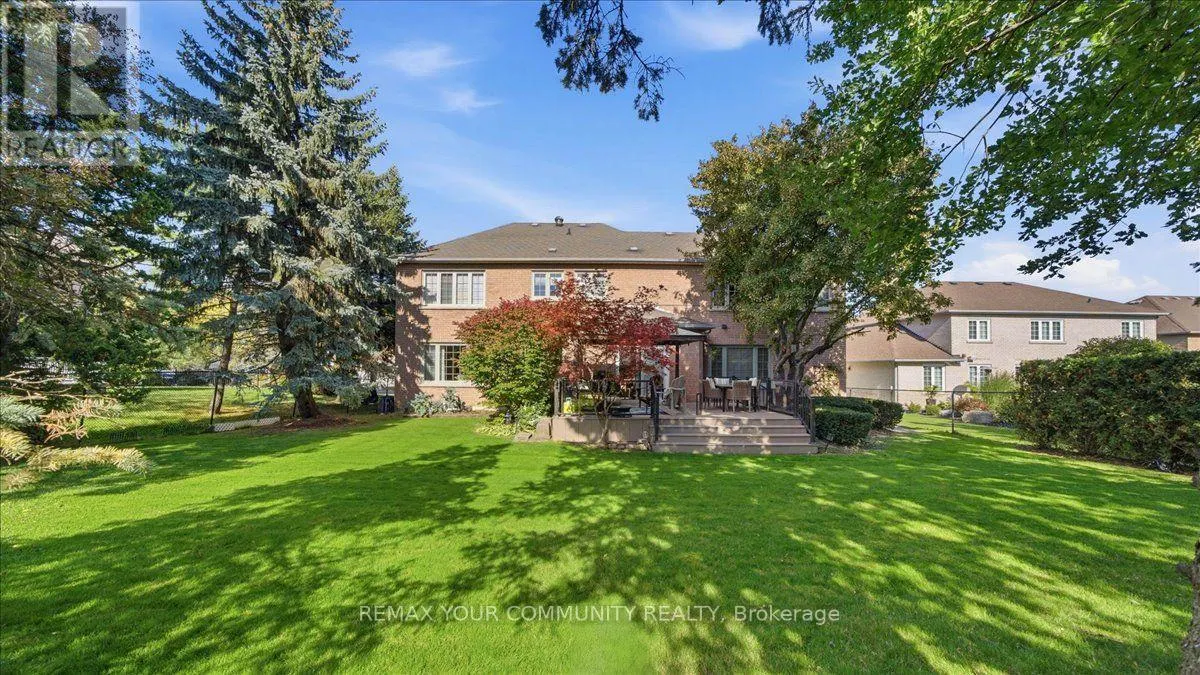 250 ROSELAWN DRIVE